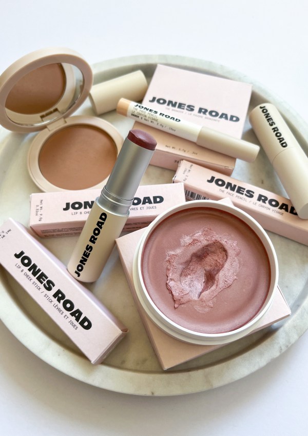 Jones Road Review: Nailing the ‘No-Makeup Makeup’ Look